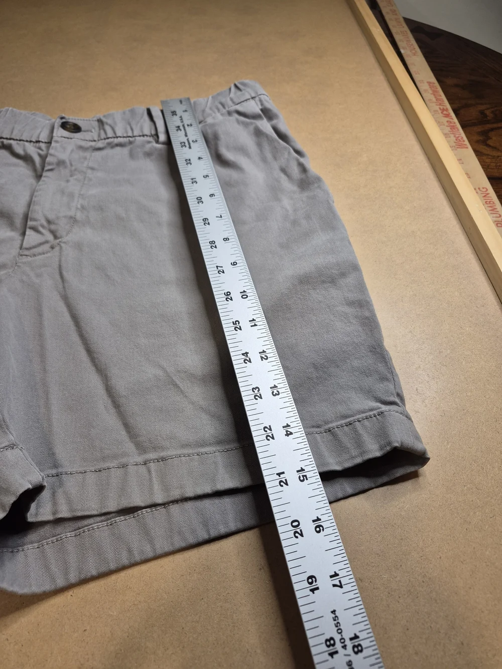 Bearbottoms Men's Light Gray Flat-Front Shorts with Elastic Waist 3715/6